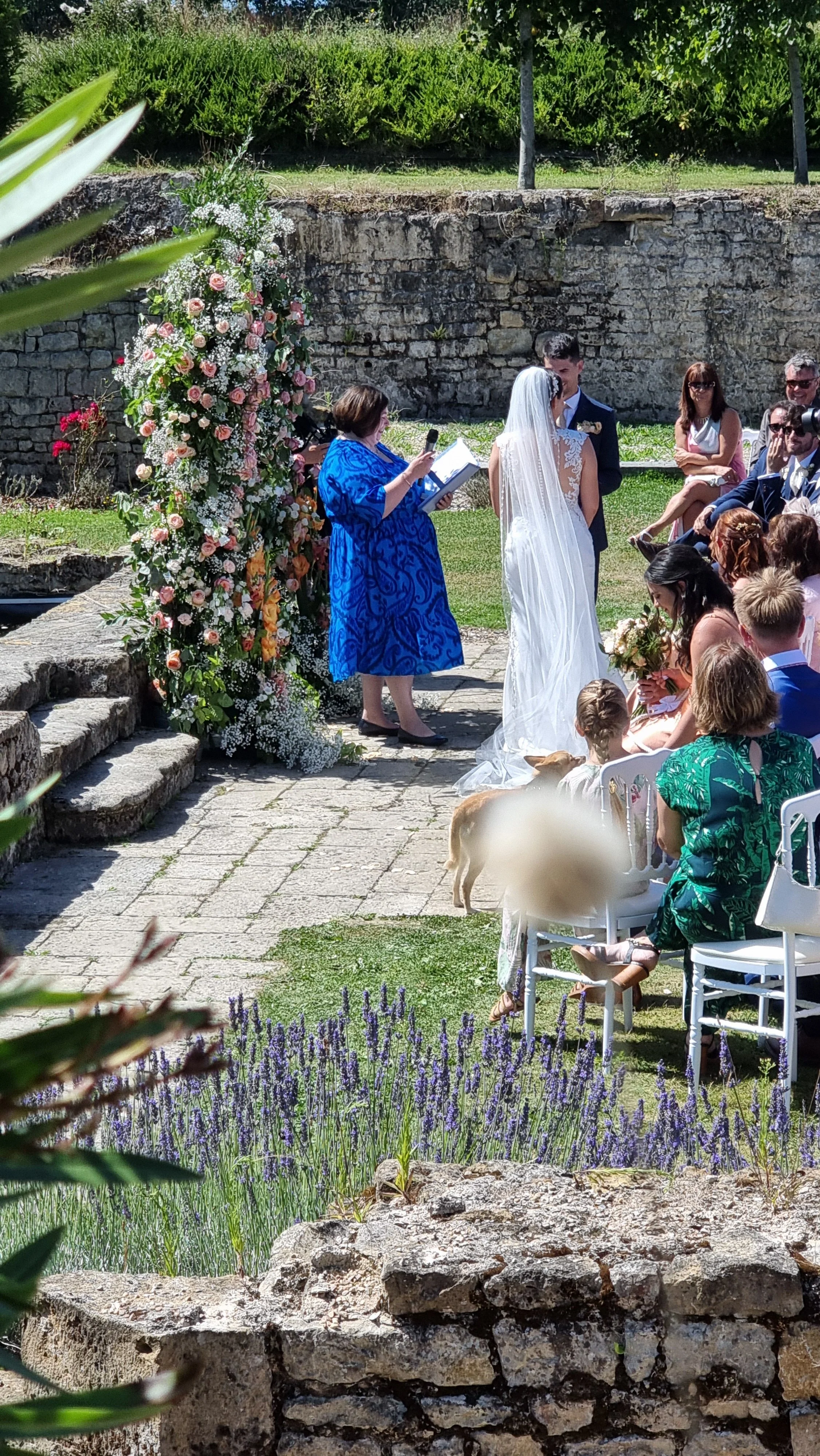 How to Choose Wedding Flowers for a Château Wedding in France