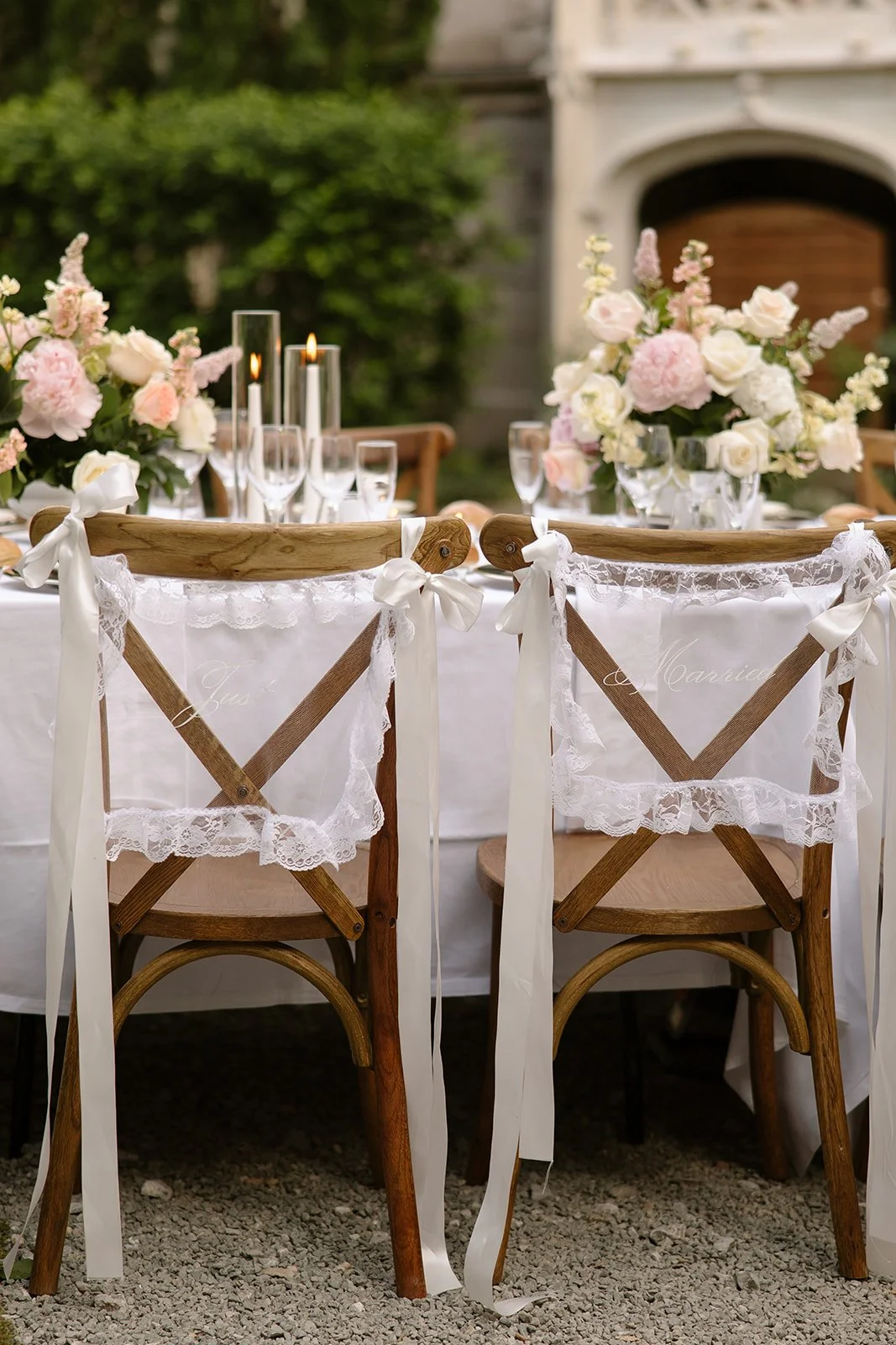 Wedding table at Chateau Allure du Lac for a wedding in France in June