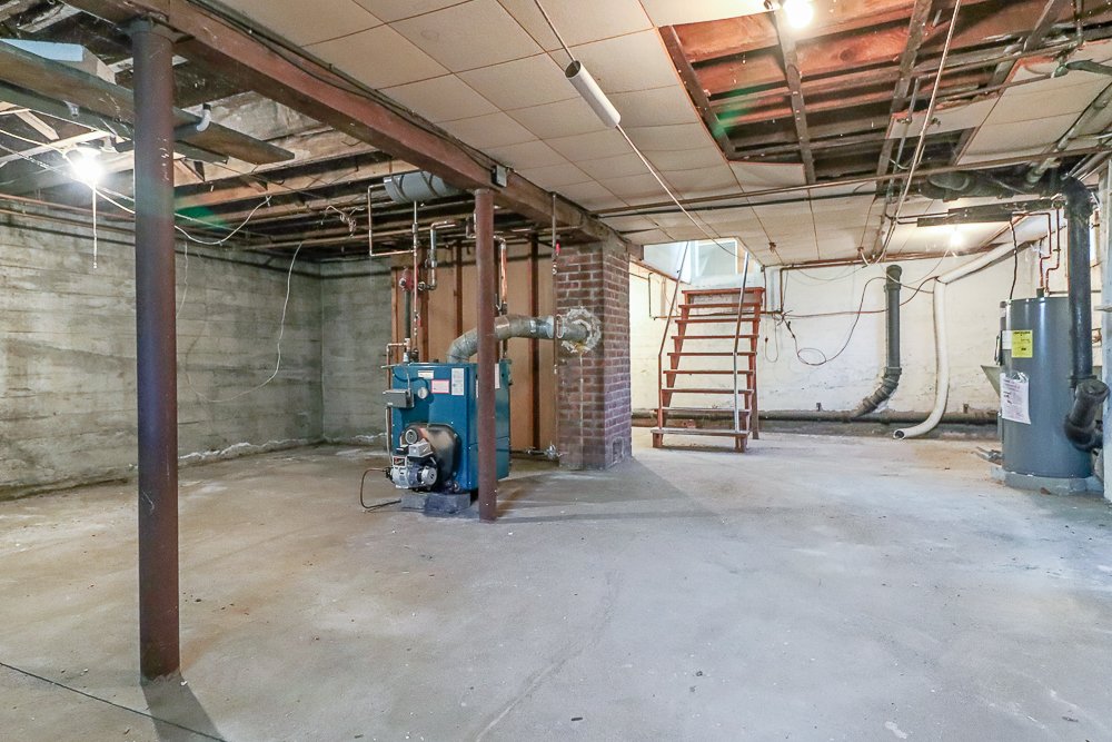26 Houseman basement