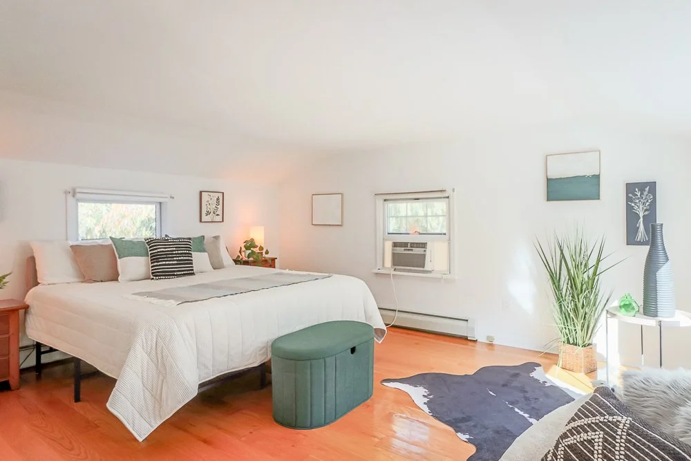 42 White Mills primary bedroom 2.jpg