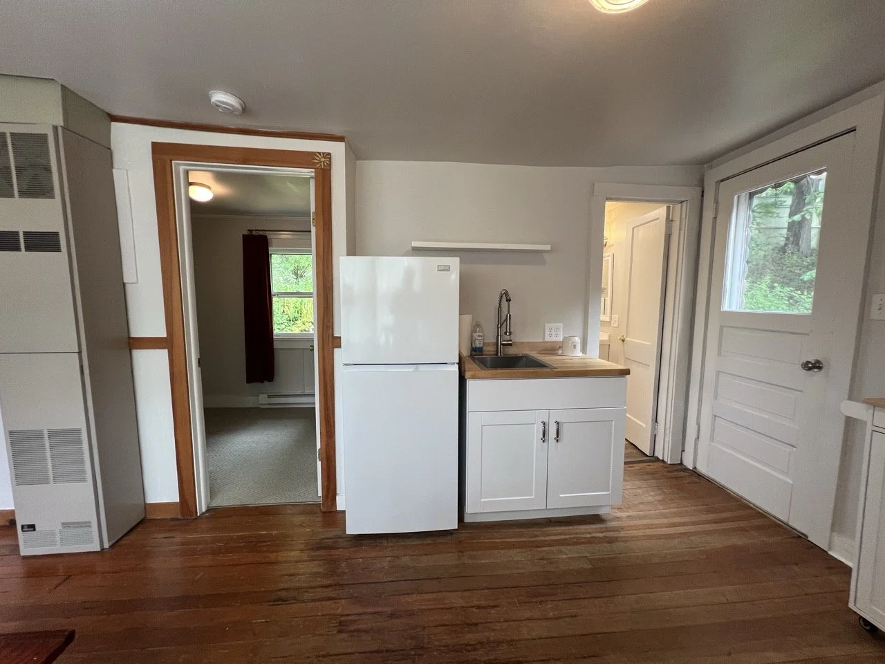 7 Pohndorf kitchen sink & fridge.jpeg