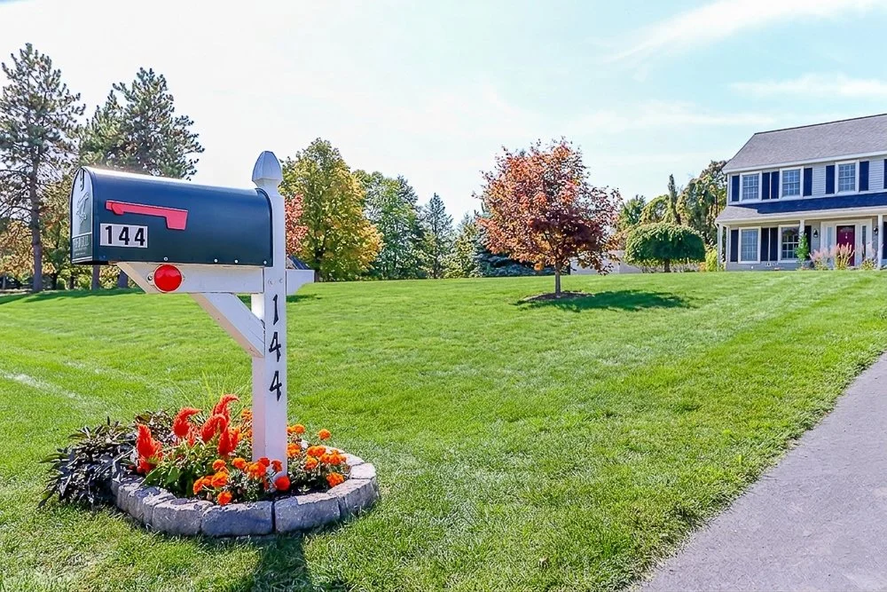 144 Blossom mailbox