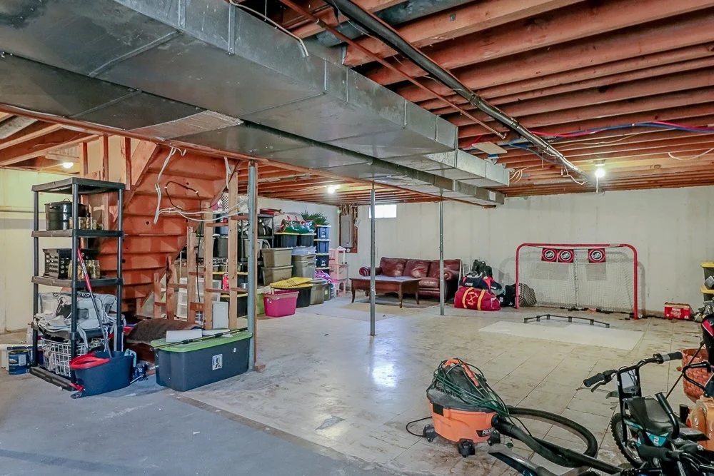 46 Hawthorne basement.jpg