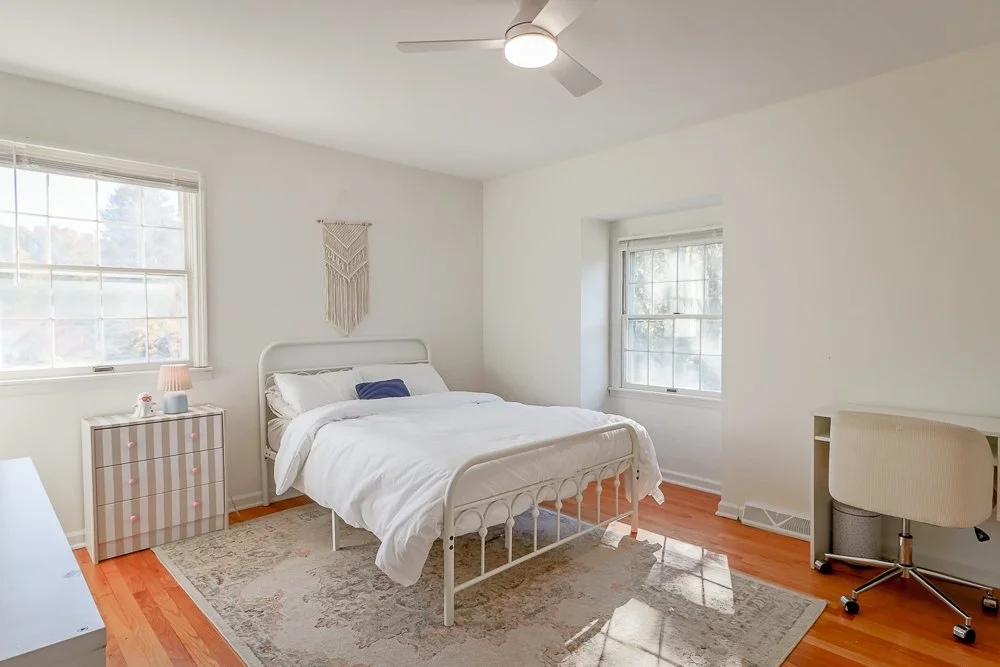 46 Hawthorne bedroom 2.jpg