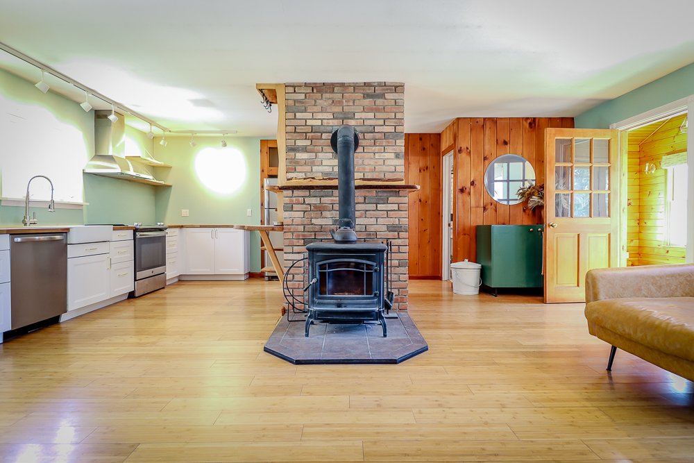 32 Harvey Mtn central woodstove.jpg