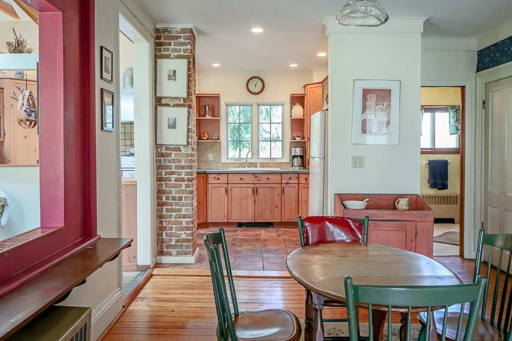 187 West DR to kitchen.jpg