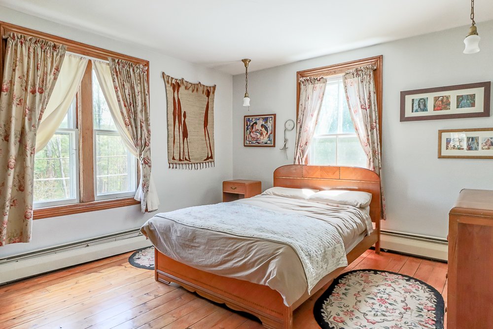 187 West white bedroom.jpg