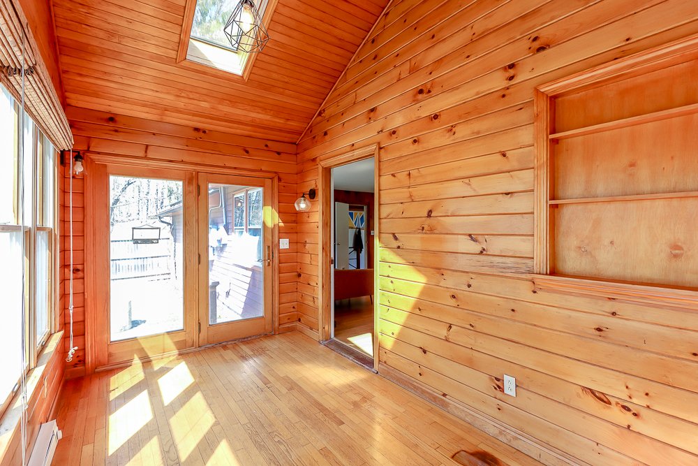 32 Harvey Mtn sunroom 1.jpg
