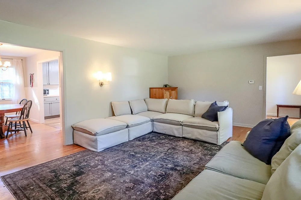 46 Hawthorne LR.2.jpg