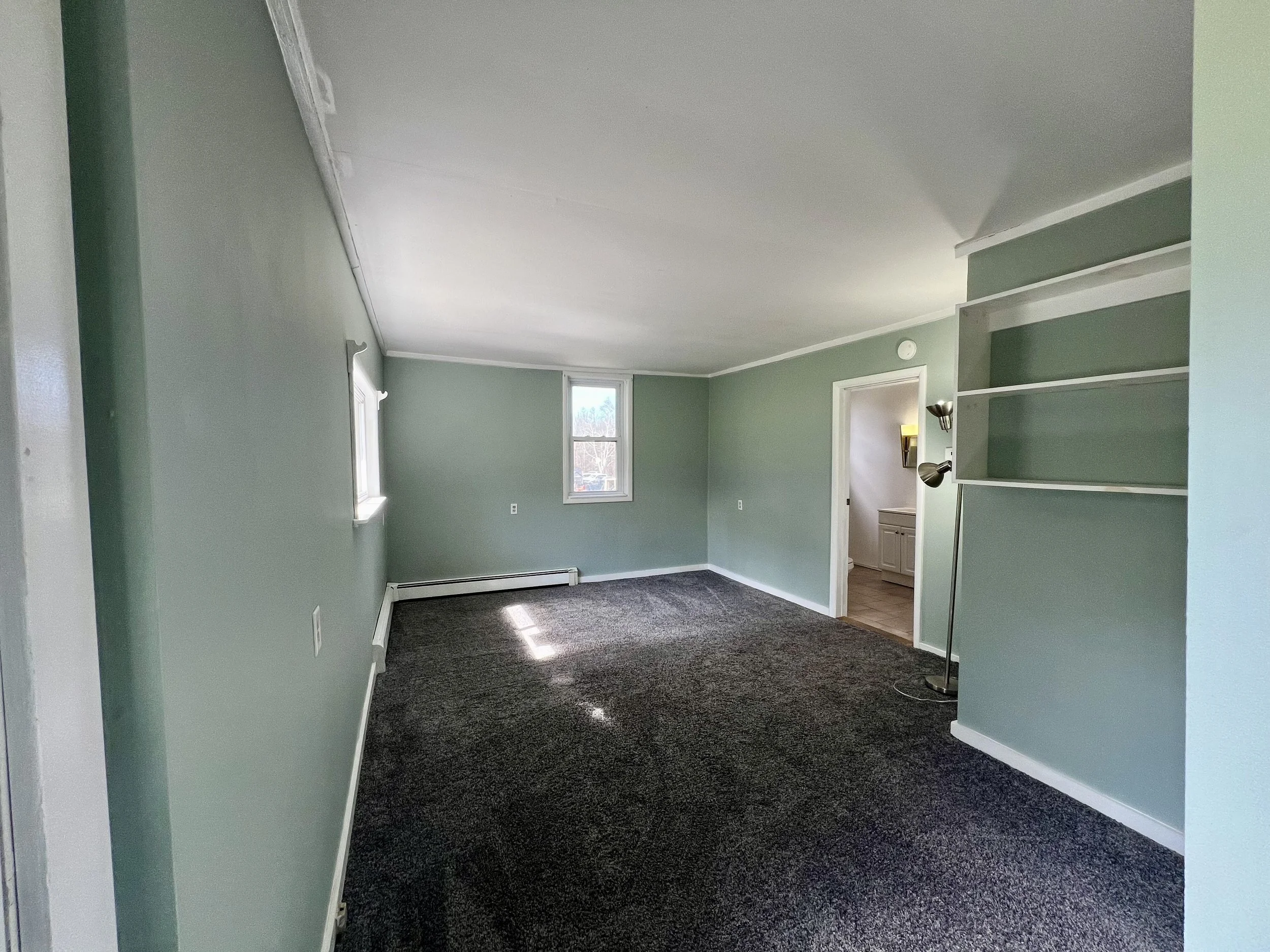 1204 B CR9 bedroom from back door