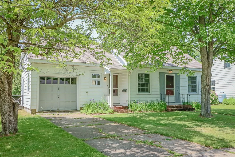 26 Houseman Ave