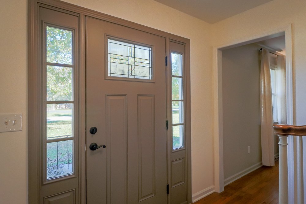 46 Hawthorne foyer.jpg
