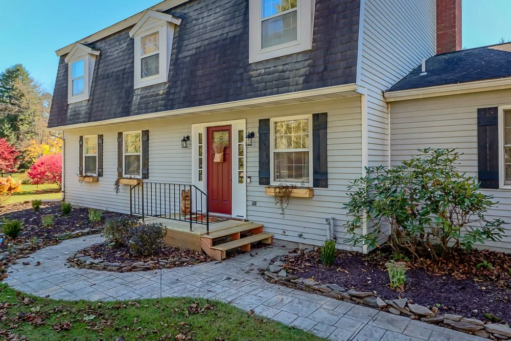 46 Hawthorne front walk.jpg