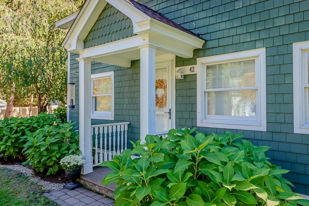 42 White Mills front porch.jpg