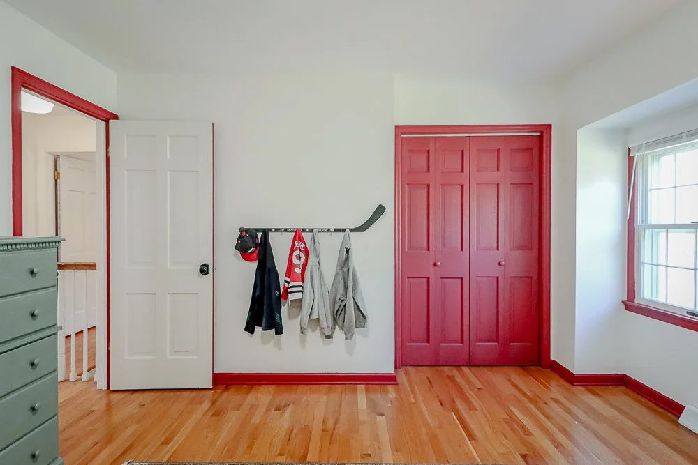 46 Hawthorne bedroom 1.2.jpg