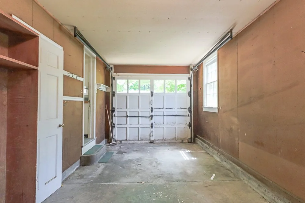 26 Houseman garage