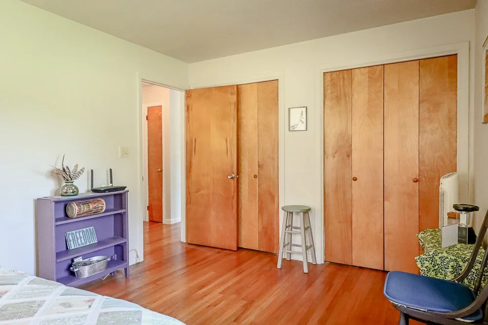 682 Route 203-2nd bedroom closets.jpg