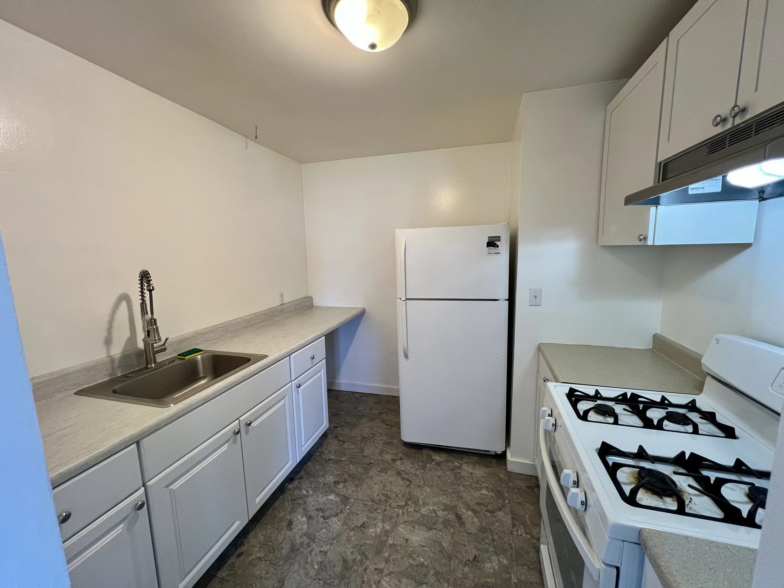 1204 B CR9 Kitchen