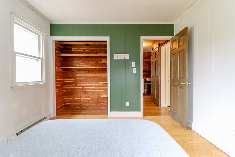 32 Harvey Mtn green bedroom 2.jpg