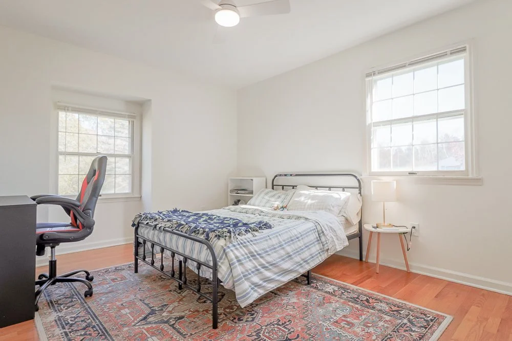 46 Hawthorne bedroom 3.jpg