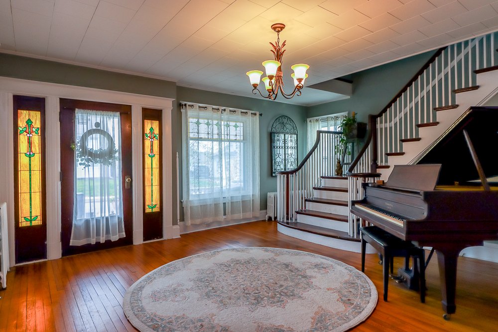 34 Elm front parlor 2.jpg