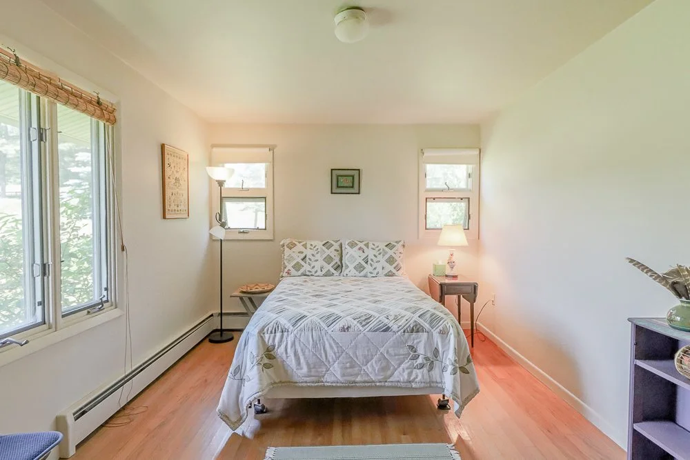 682 Route 203-2nd bedroom.jpg