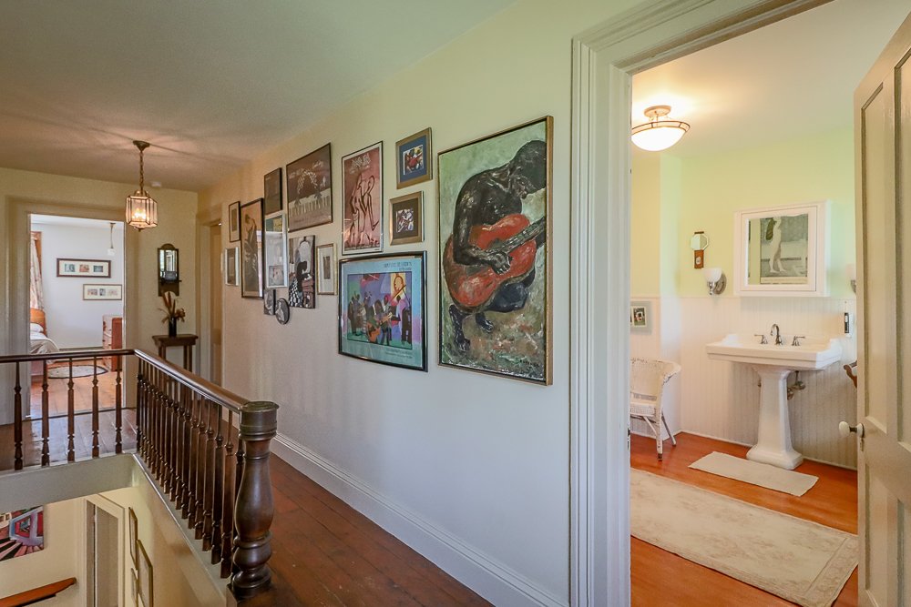 187 West 2nd floor hall to bath.jpg