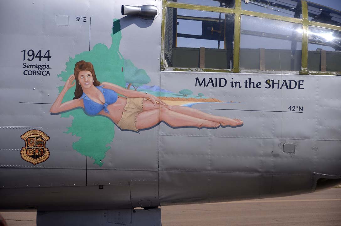20120302 Cactus_0169 B-25J 43-35972 N125AZ Maid in the Shade right side nose srt l.jpg