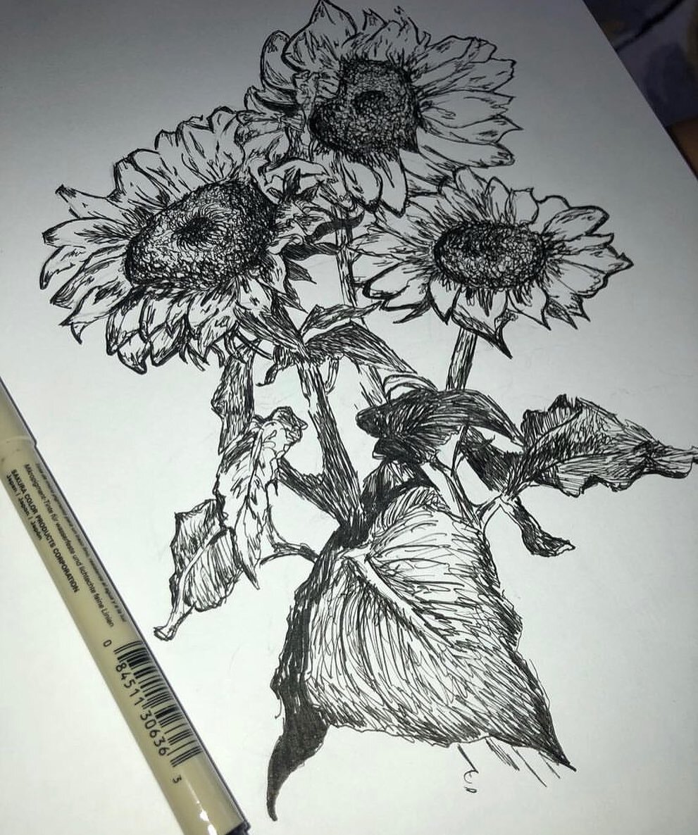 &ldquo;Sweetest of the sunflowers, yeah, you&rsquo;re the sun to me.&rdquo;🌻

Reflecting back on assignments I did in art school and what brought me back into my passion for drawing. I can&rsquo;t wait to make more art &amp; start selling it for peo