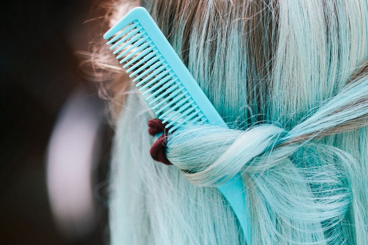 THIS IS HOW OFTEN EXPERTS SAY YOU SHOULD BRUSH YOUR HAIR (AND WHY) —  FOURTEENJAY