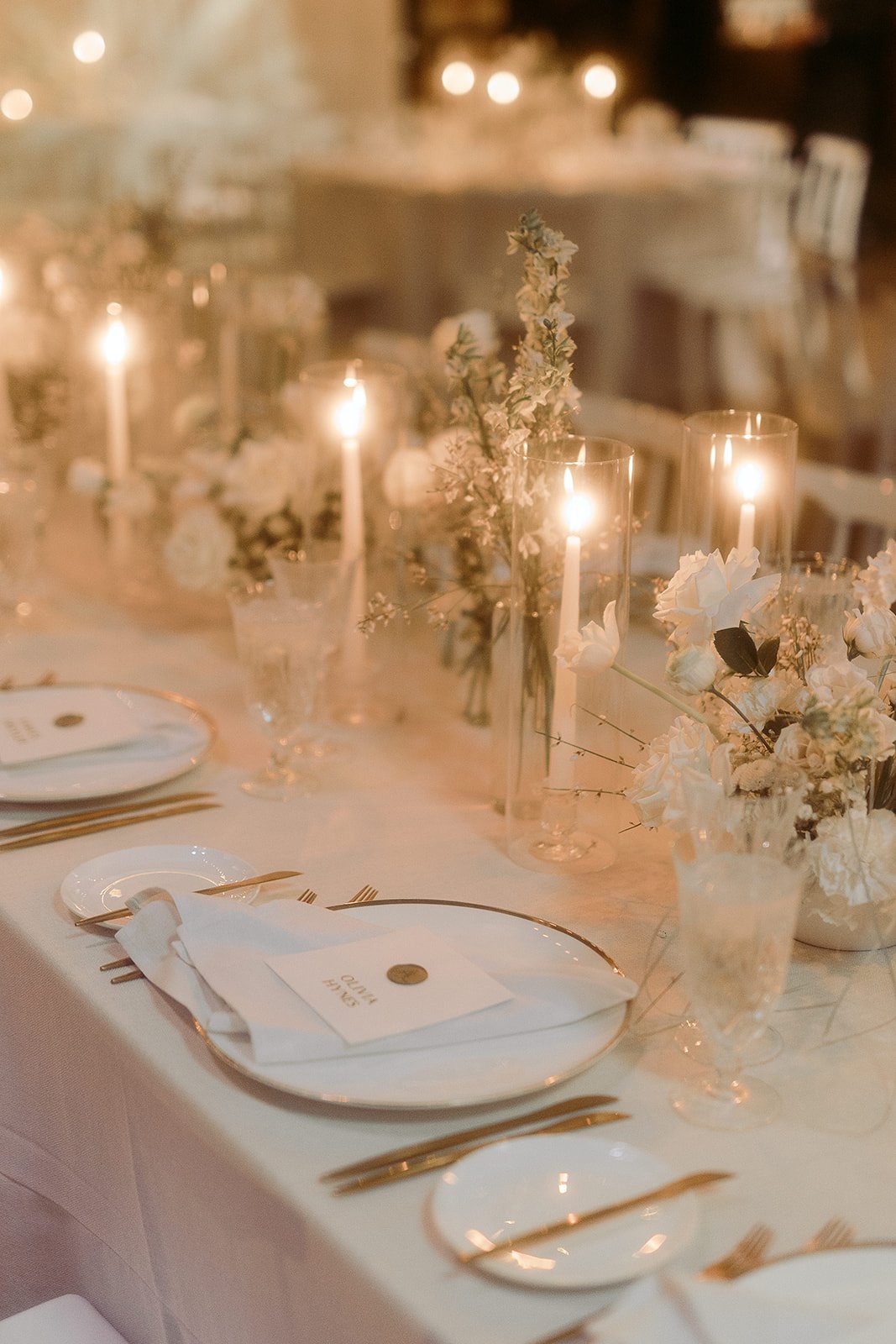 wedding-tabledecor-details-allwhite.jpg
