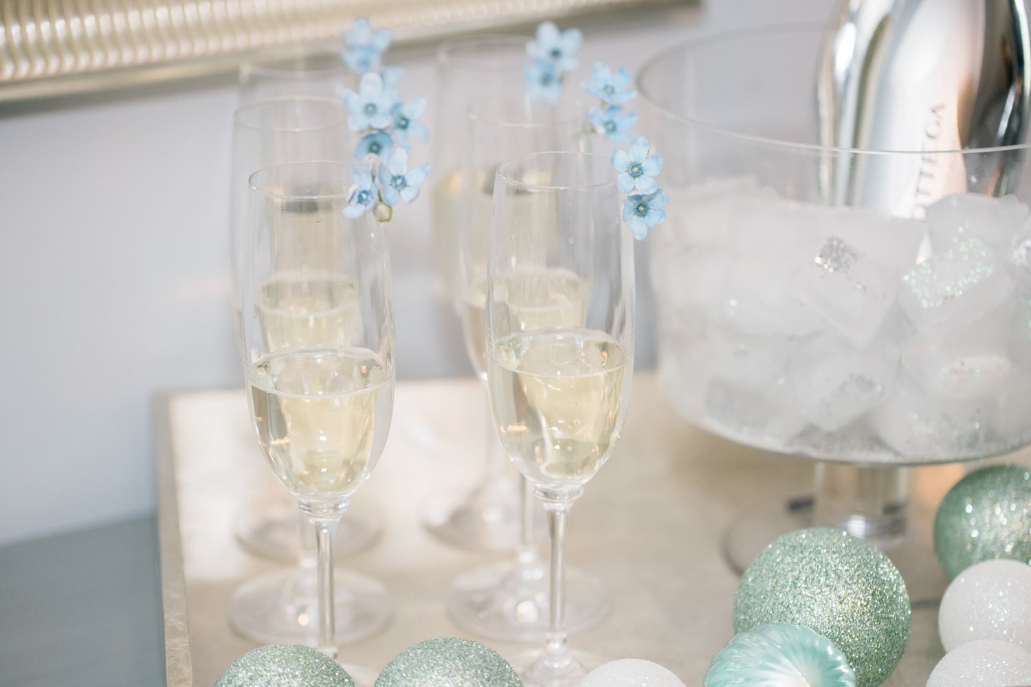 Last-Minute Christmas Party Planning: How to Pull Off a Fabulous Event in No Time