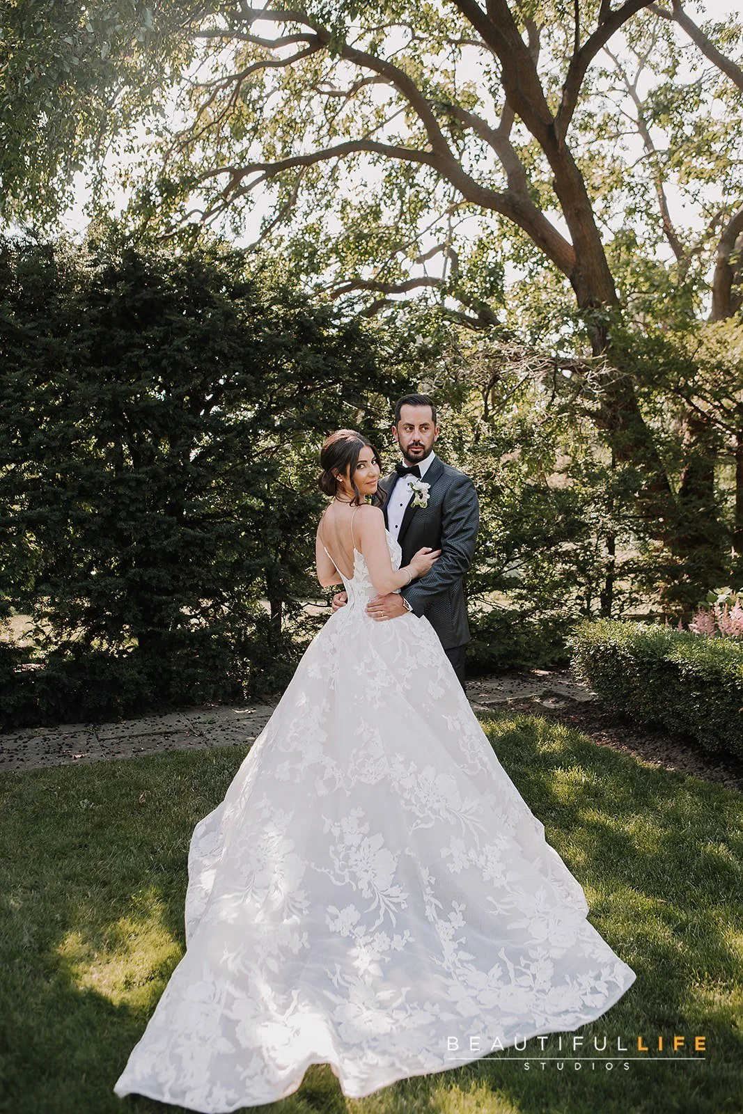 Why the first look is non-negotiable (and we're talking about more than just your partner) 📸✨

No audience. No performance. 

Just a moment of unfiltered emotion before your celebration unfolds. 

&hearts;︎&hearts;︎&hearts;︎&hearts;︎&hearts;︎&hearts