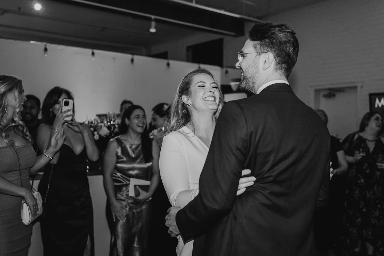 𝐌𝐨𝐦𝐞𝐧𝐭𝐬 𝐥𝐢𝐤𝐞 𝐭𝐡𝐞𝐬𝐞 𝐚𝐫𝐞 𝐰𝐡𝐲 𝐰𝐞 𝐥𝐨𝐯𝐞, 𝐥𝐨𝐯𝐞. 

Vendor Love 🤍

Planning&nbsp;@claudiaandco_
Venue&nbsp;@igdstudios.to
Hair&nbsp;@deedomyhair
Makeup&nbsp;@sashataylormua
Florist&nbsp;@arteeza_flowers
Catering&nbsp;@heirloo