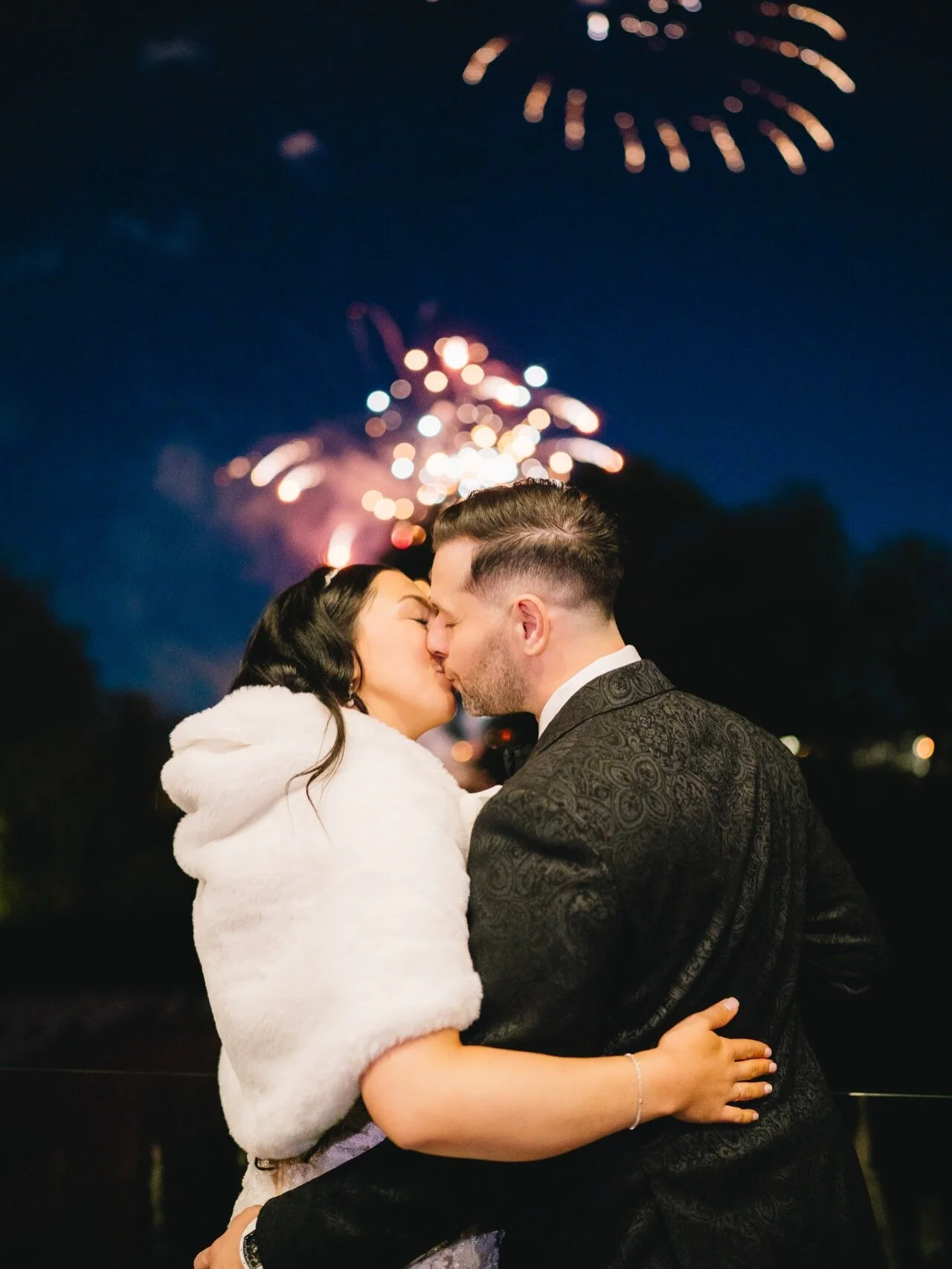 The heart of why we love what we do🤍 

💌Vendor Love

Full Design &amp; Planning&nbsp;@claudiaandco_
Venue&nbsp;@thearlingtonestate
Makeup&nbsp;@jkglam
Hair&nbsp;@stephanieschewe
Florist&nbsp;@bloomberry.and.co
Officiant&nbsp;@labuickceremonies
Av &