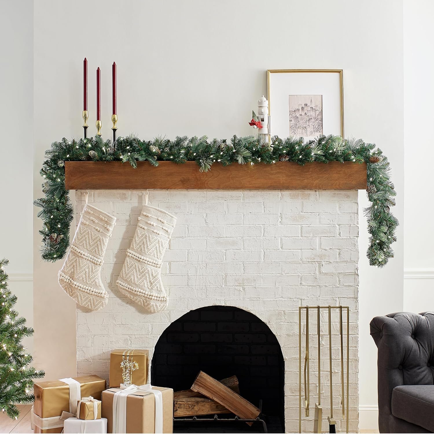 Christmas Decoration with Pinecones