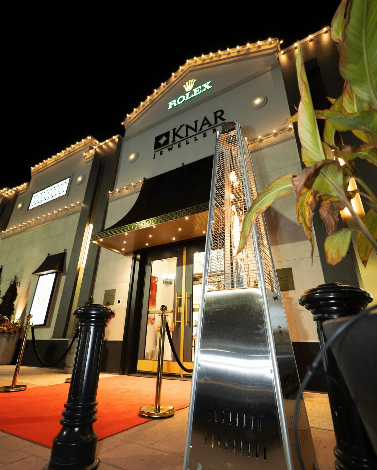 Our event with Knar Jewellery in October was incredible. 

Together, we walked into a parking lot and turned it into a luxury venue. The collaboration and teamwork made it all possible.

Here&rsquo;s what we believe: a corporate event needs to embody