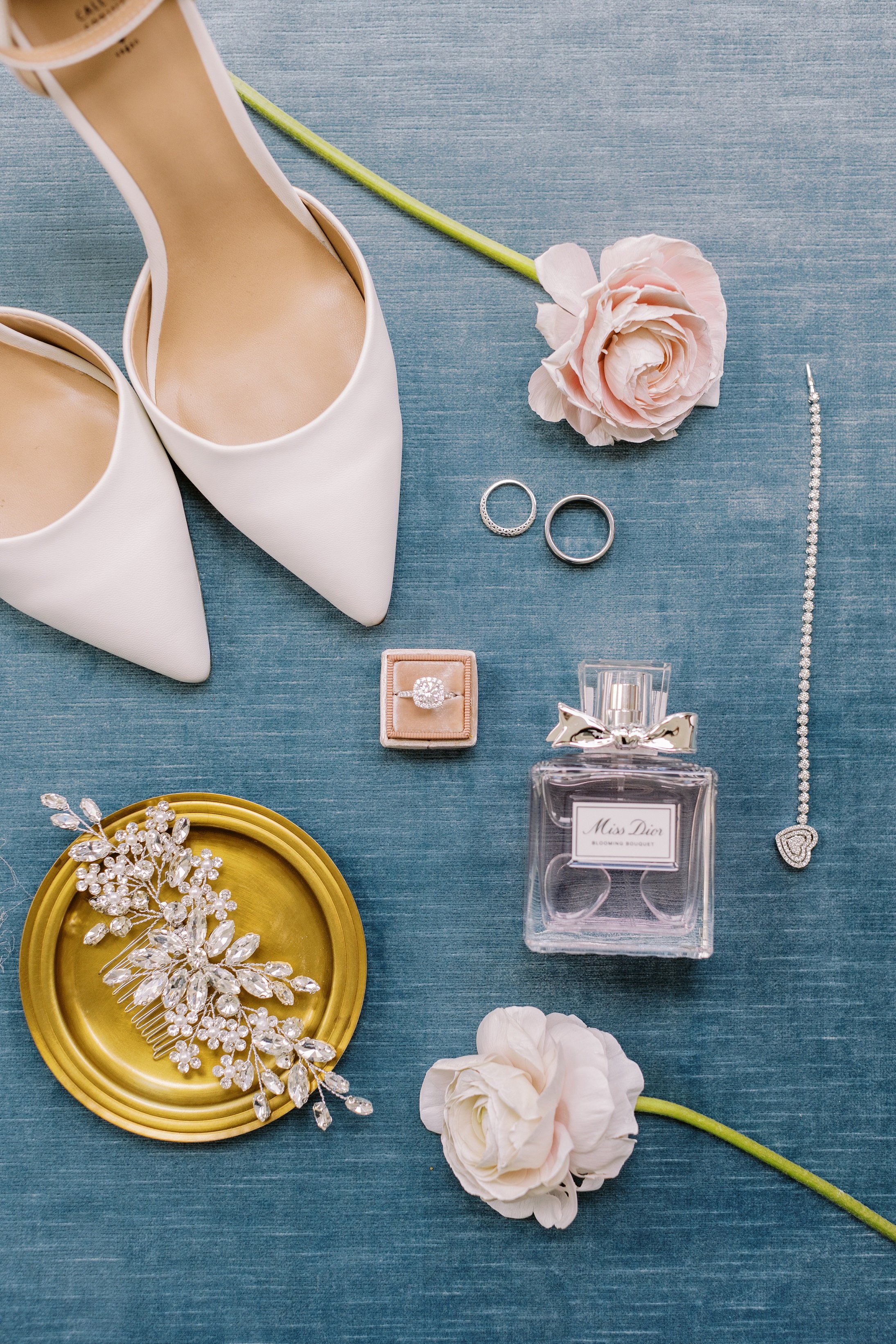 61a9324dd86f14d3f794a84d_PaulaViscoPhotography_RaziEstateWedding-Toronto-Luxury-Planner-ClaudiaAndCo19.jpeg
