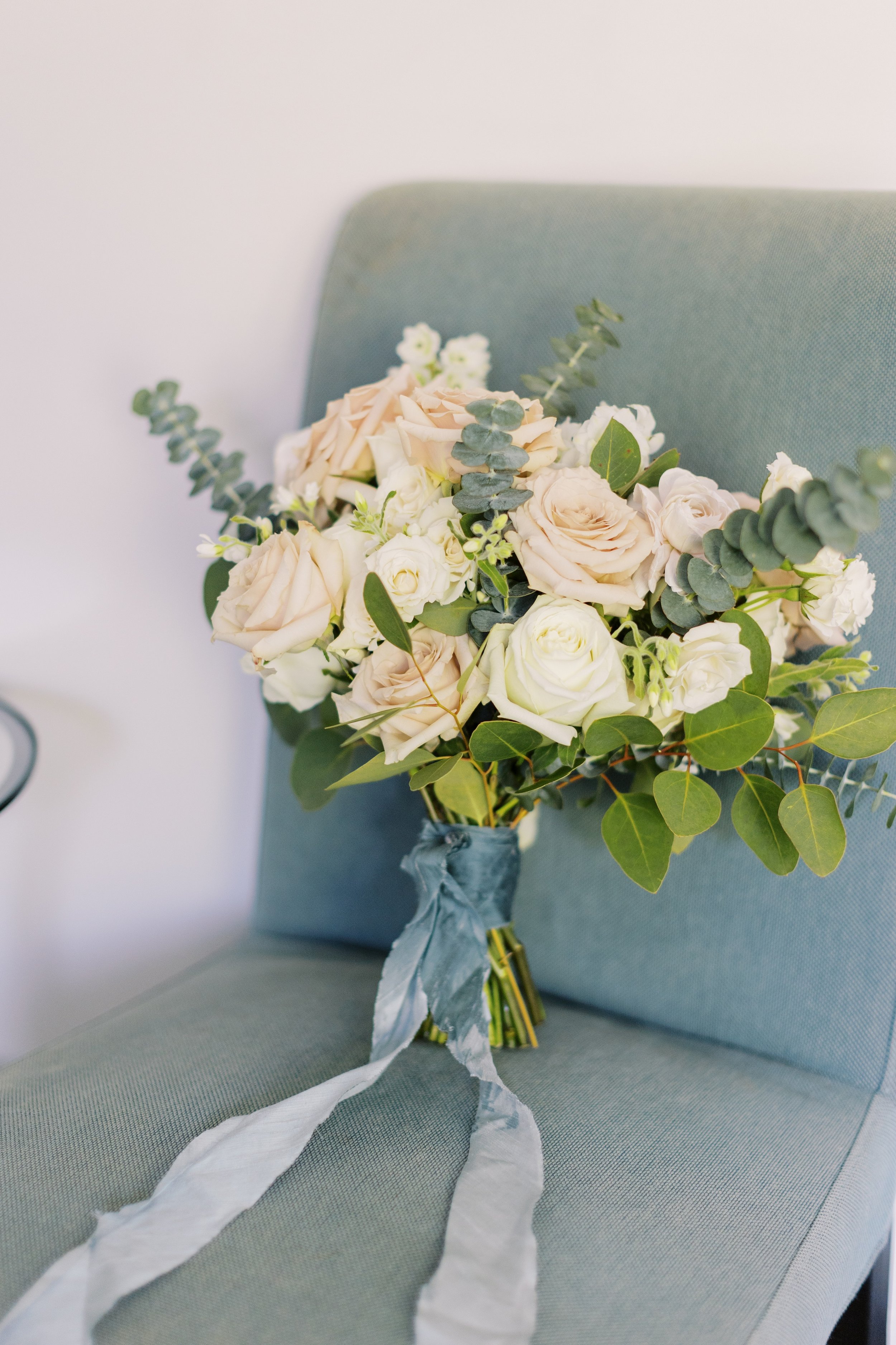 wedding bride photography flowers bouquet detail portrait bride coordination planning