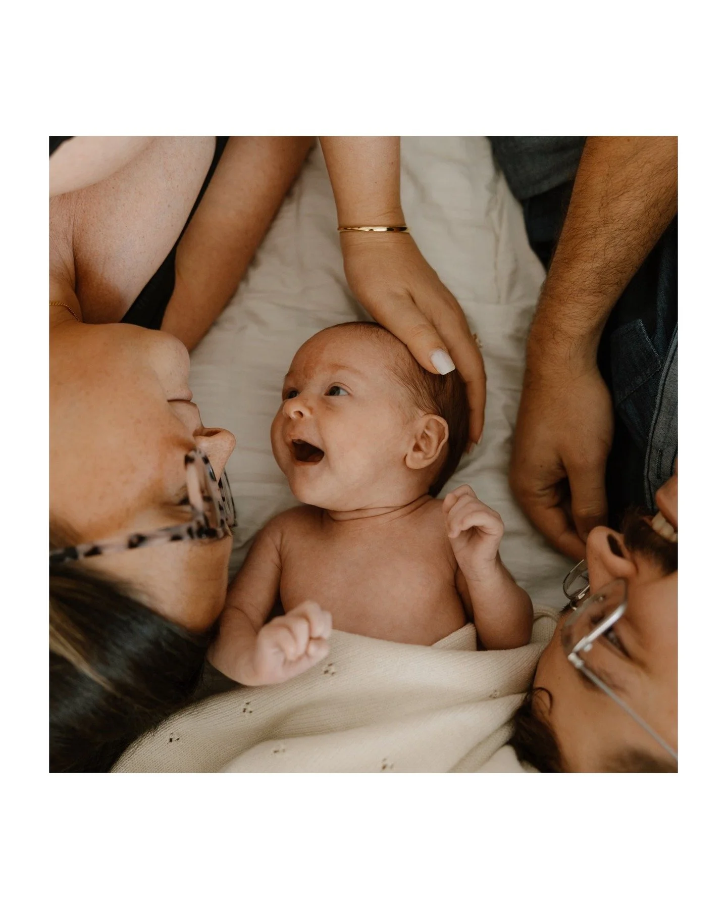 Hi, here to say that smooshy newborn snuggles forever have my heart.

that's all,

💕 Lindy