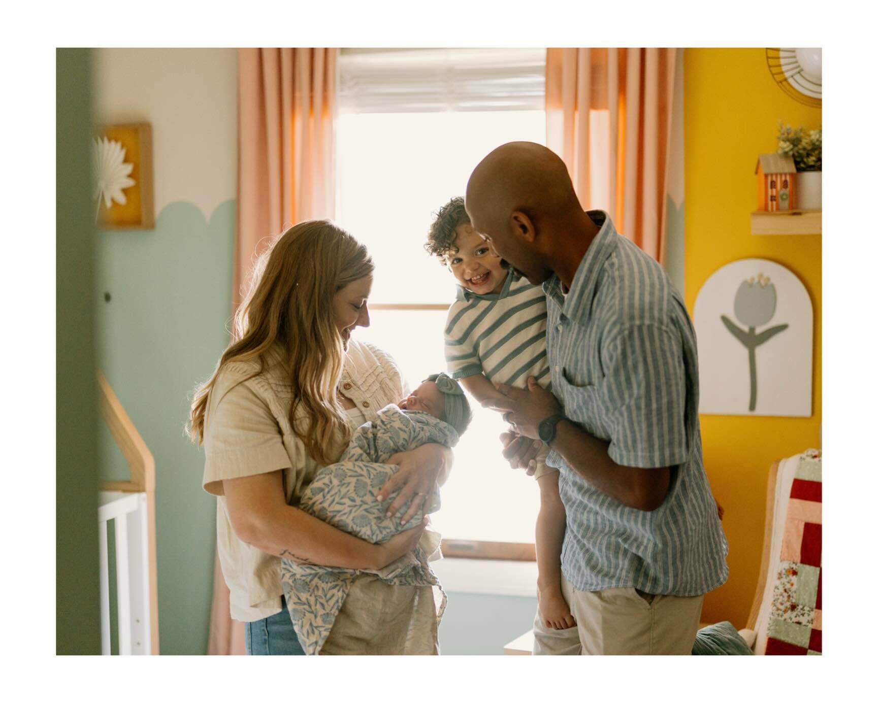 Cutie colorful moments with the Wadlingtons. Little Hallie is one lucky girl to be born into this family 💕