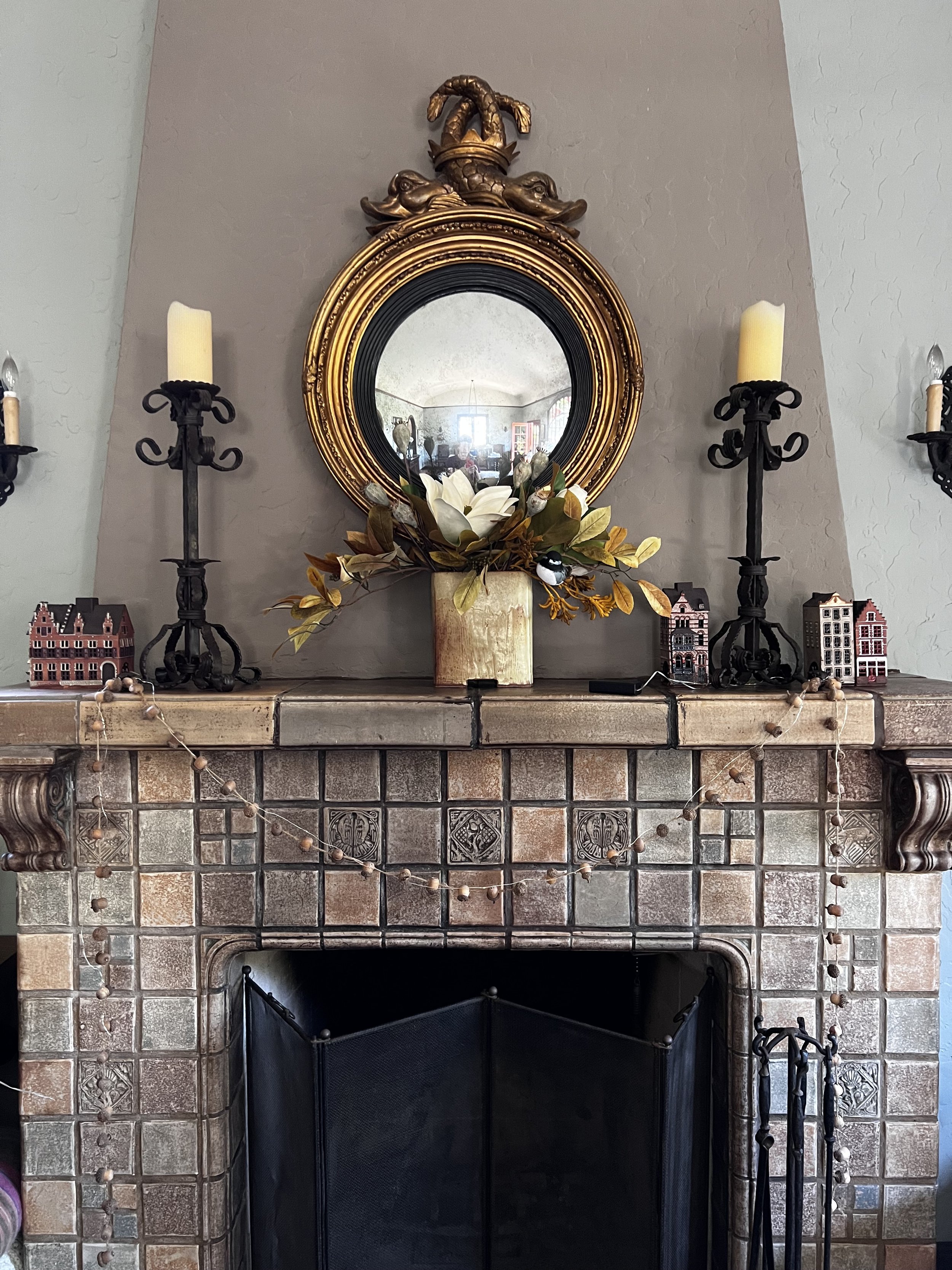Yes, it is a working fireplace!