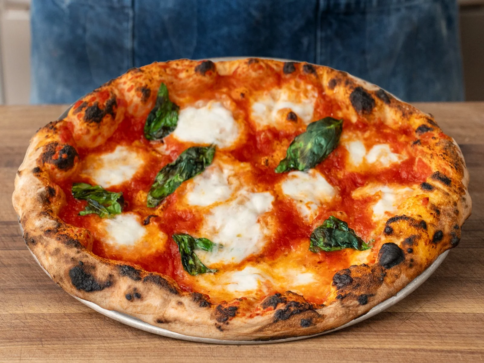 Neapolitan Pizza for a Home Pizza Oven