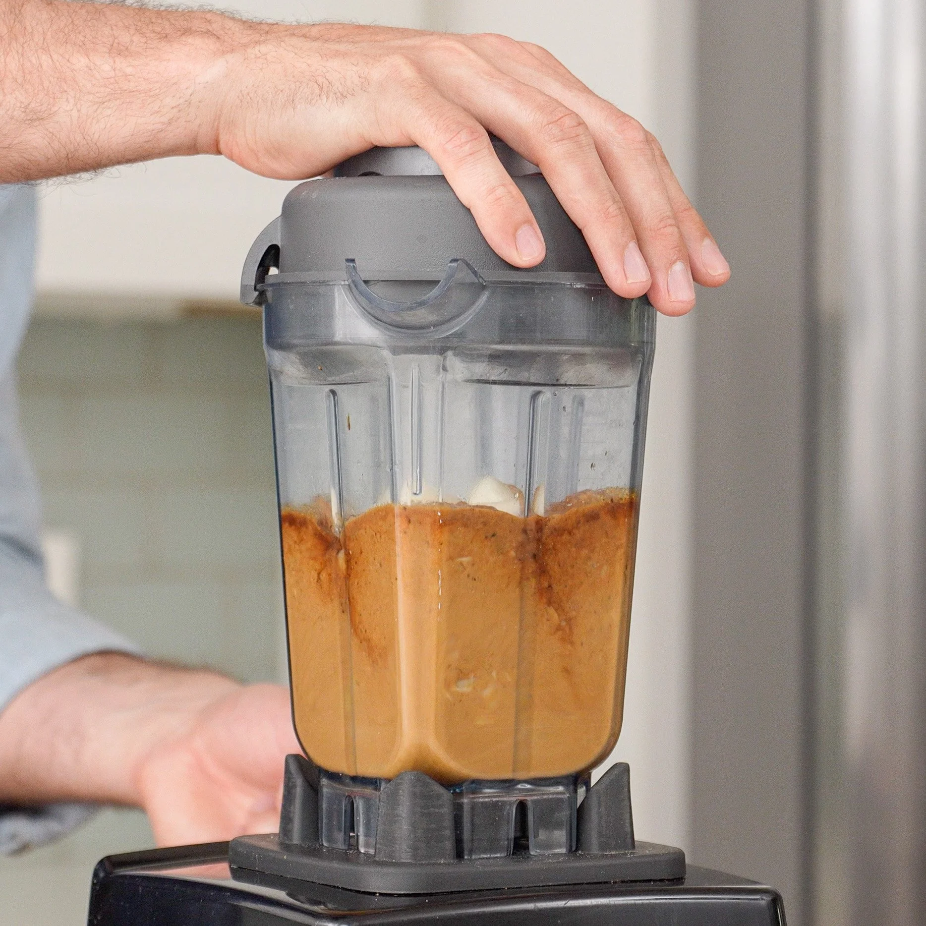 blending ingredients for galbi marinade in a blender