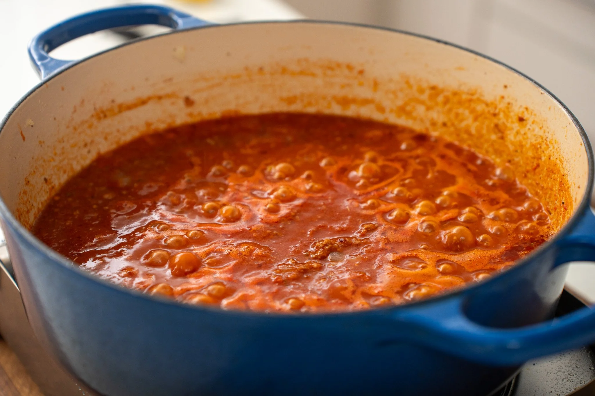simmering meat sauce