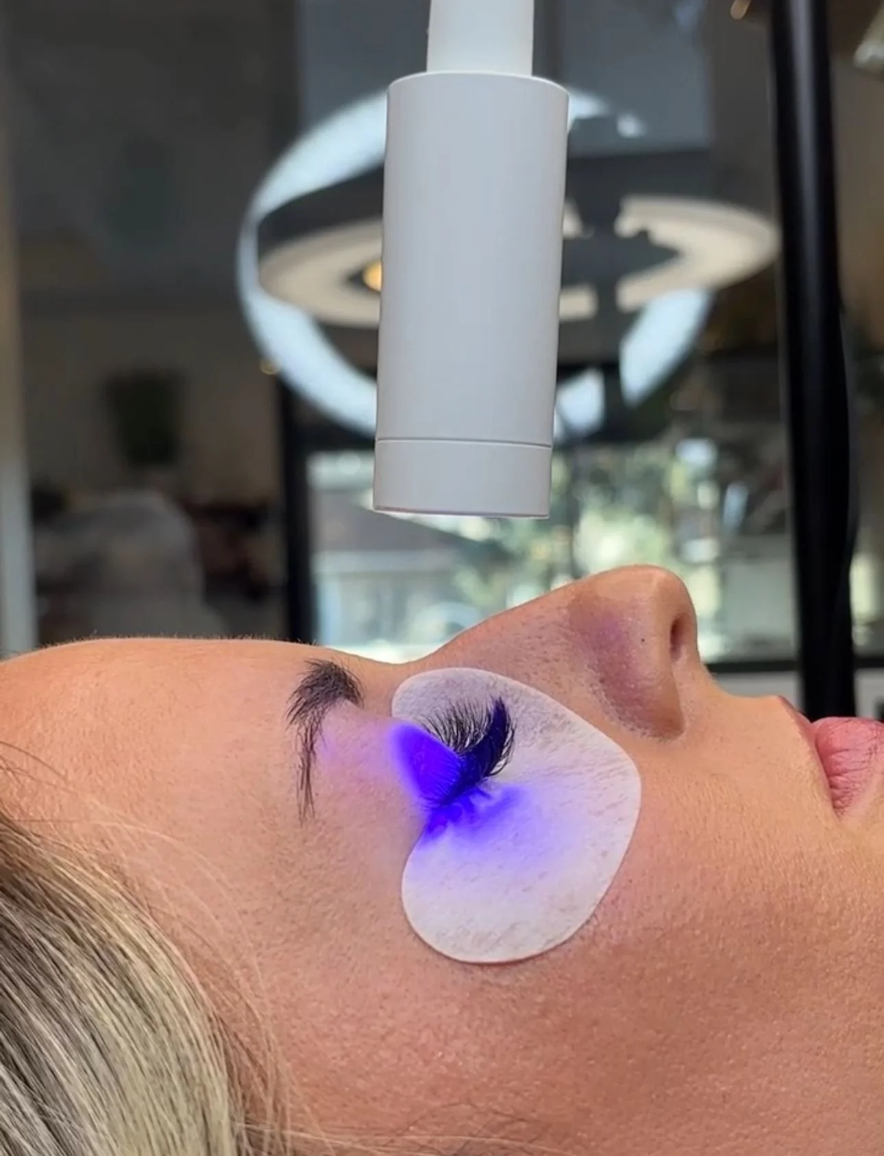Sensitive Eyes? Why You Should Try UV LED Lash Extensions