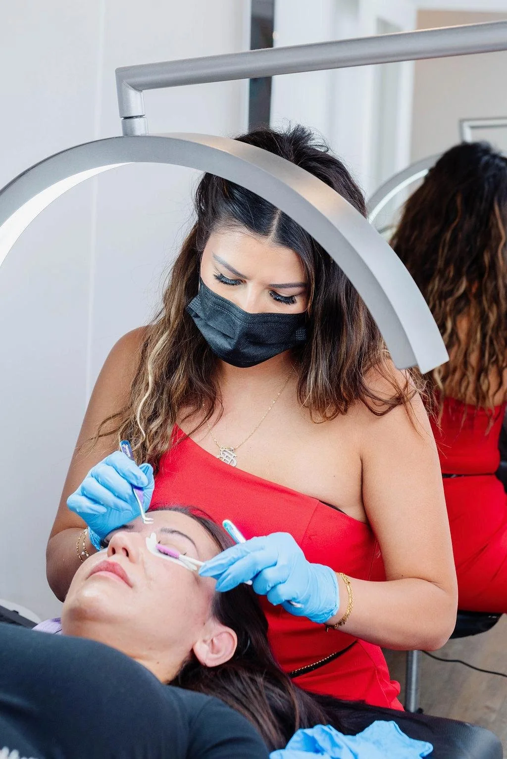 Eyelash Extension Removal at Home: Why You Really Shouldn’t