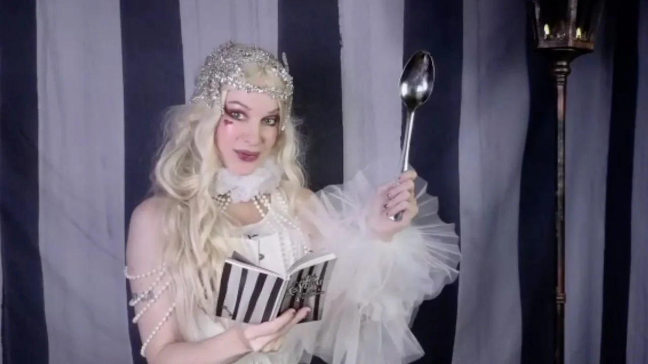 Live Oracle Reading Replay (And A Gift)