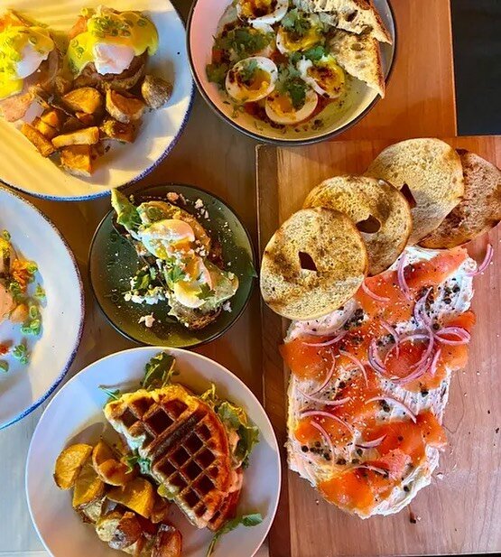 Brunch is not just a meal, it's an experience. You can enjoy delicious food, great drinks, and good company all at the same time! So come join us for brunch from 11am to 5pm each Sunday!

#brightside #clevelandbrunch #ohiocity #clevelandfood