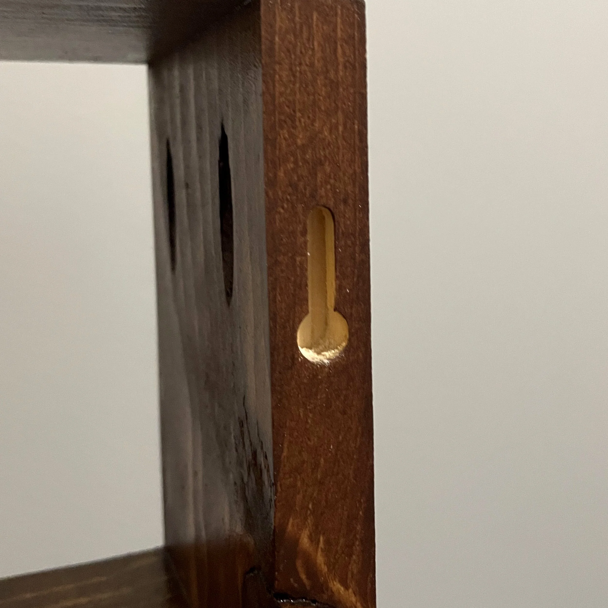 Keyhole Mounting.jpeg
